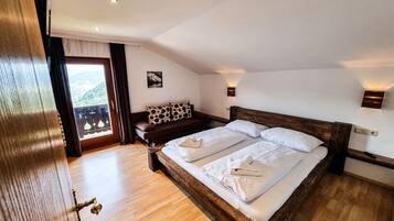 1 habitación, ropa de cama de alta calidad y cortinas blackout