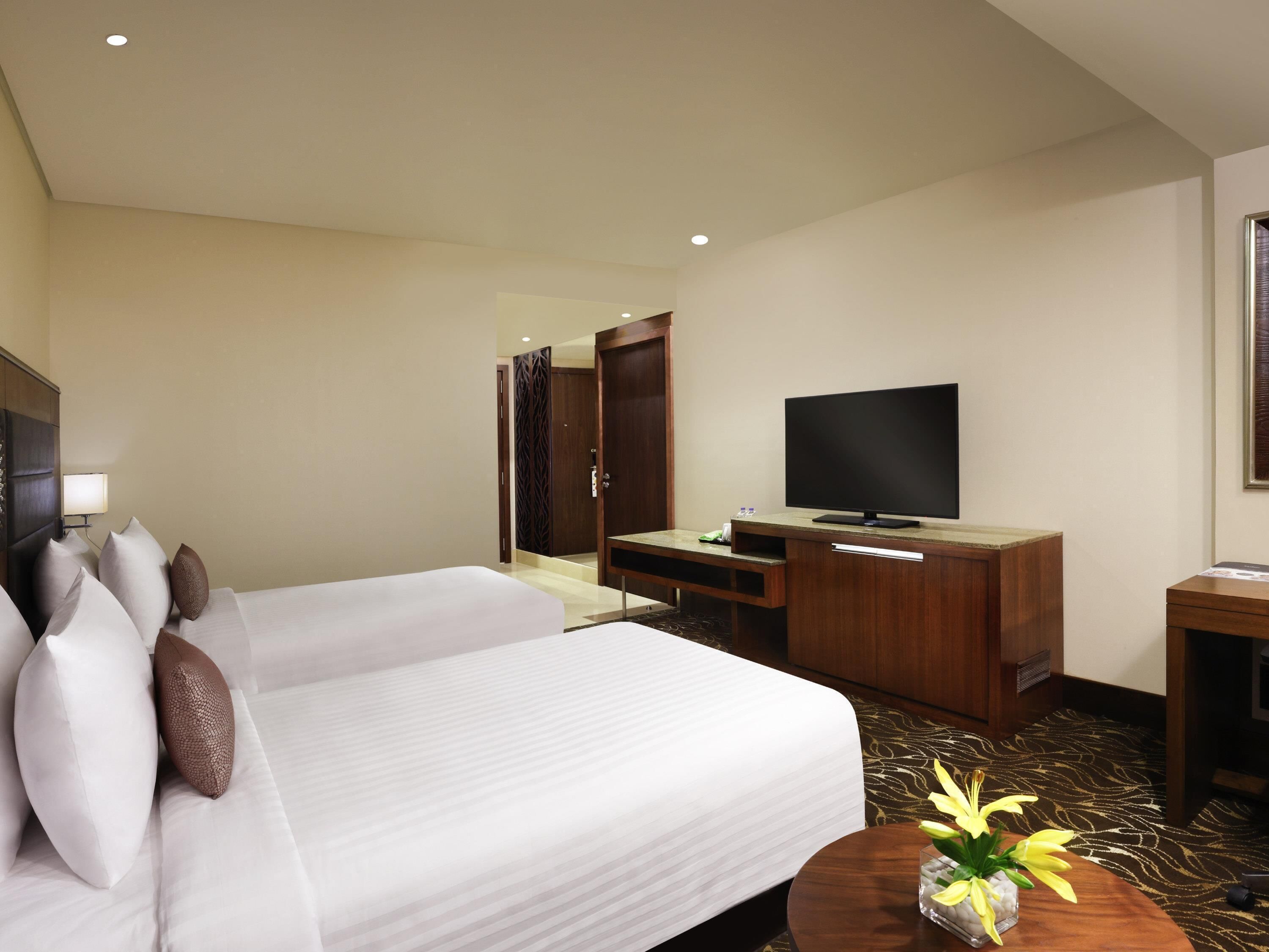 Superior Room, 2 Twin Beds | 1 bedroom, premium bedding, minibar, in-room safe