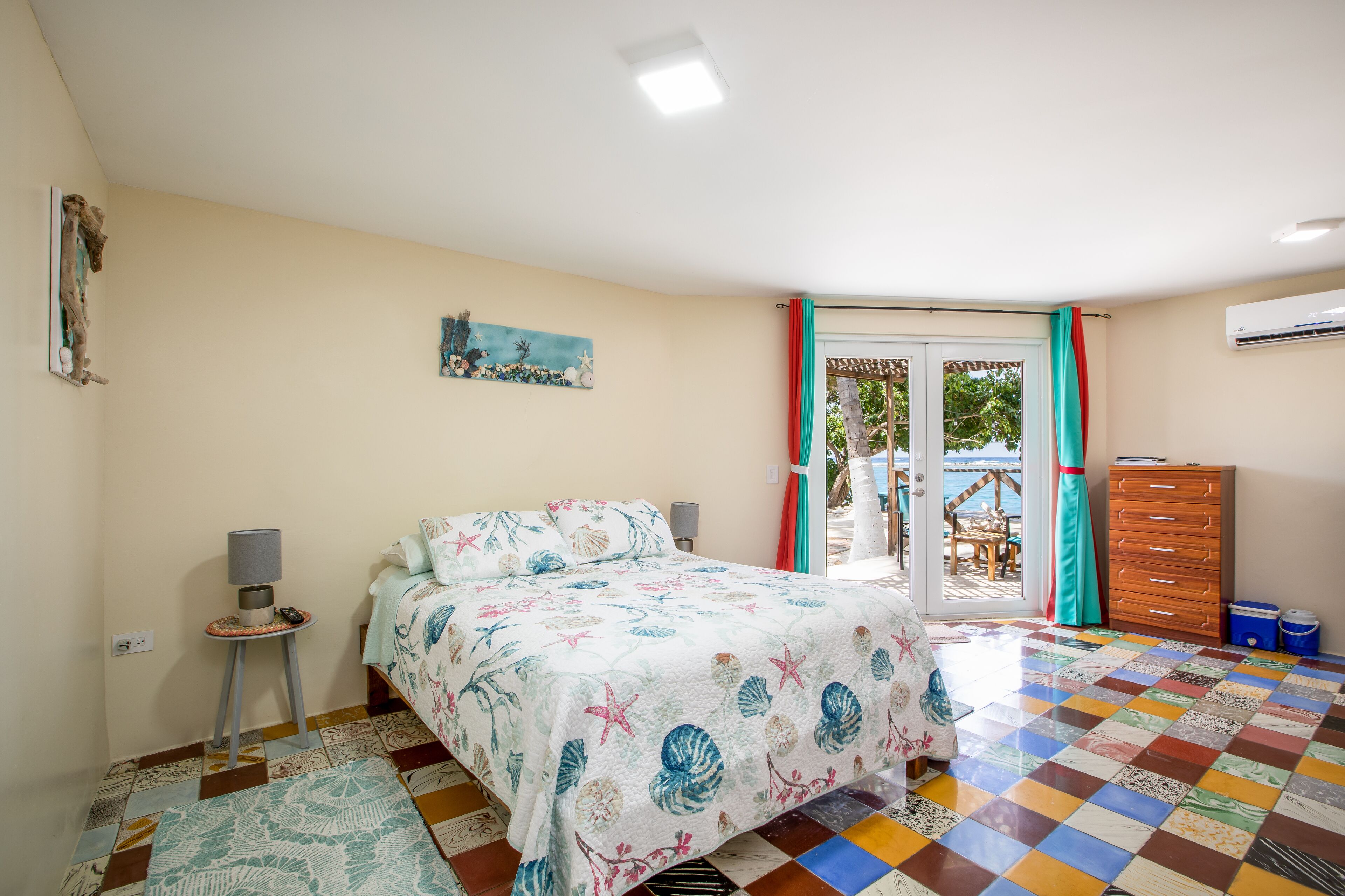 Foto - Serene by the Sea