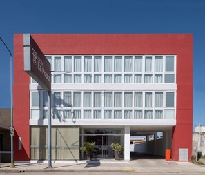 Property entrance - Hotel La Posta (Oncativo)