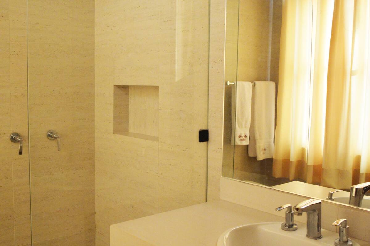 twin room | bathroom | shower, hair dryer, towels