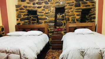 Family Room, Shared Bathroom | Free WiFi