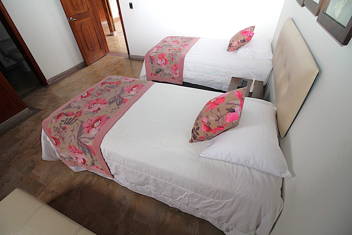 Basic Twin Room