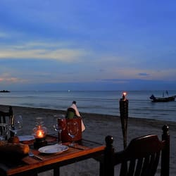 Breakfast, lunch, dinner served; international cuisine, beach views