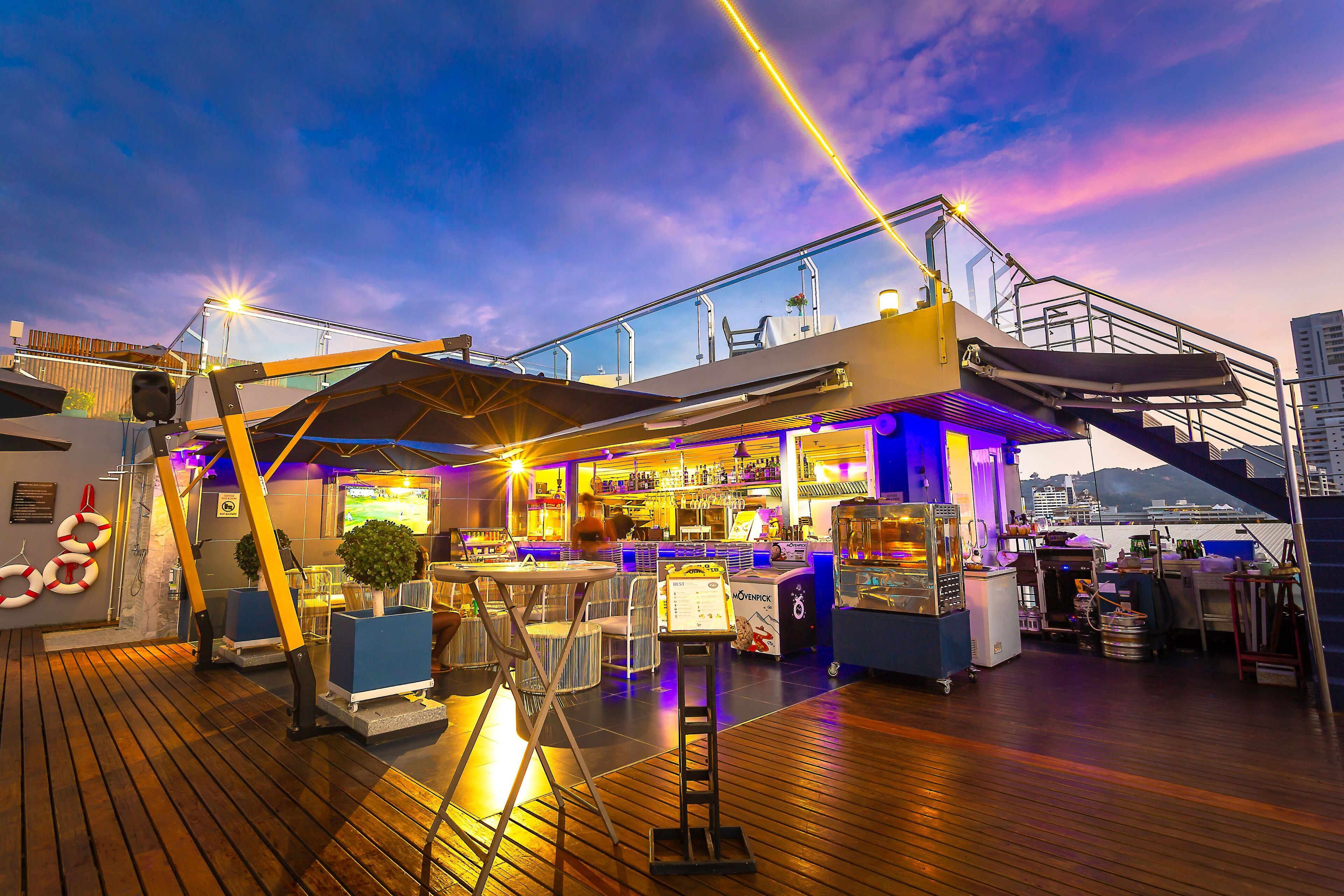 Frühstück, Mittagessen, Abendessen, lokale und internationale Küche 