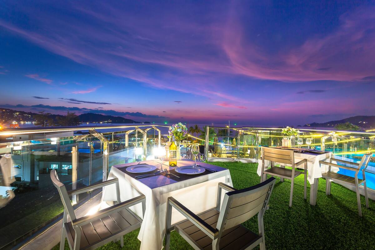 outdoor banquet area