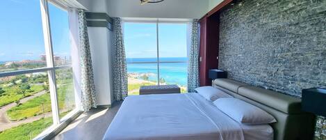 Appart'hôtel Luxe, 2 chambres, vue océan, en front de plage | 2 chambres, couette en duvet d'oie, coffres-forts dans les chambres