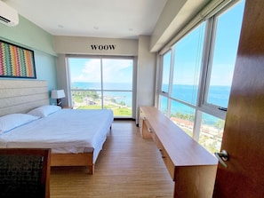 Exclusive Condo, 2 Bedrooms, Ocean View, Beachfront | 2 bedrooms, down comforters, in-room safe, individually decorated - La Mirada Residences (Lapu-Lapu)