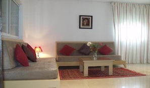 Télévision à écran plasma de 42 pouces avec chaînes par satellite