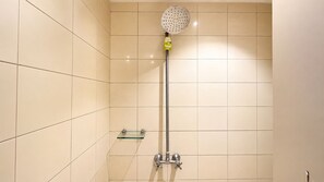 Single Room, Private Bathroom | Bathroom - Subwow Hostel (Bandung)