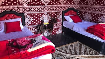 Comfort Triple Room | 1 bedroom, individually furnished, soundproofing, bed sheets