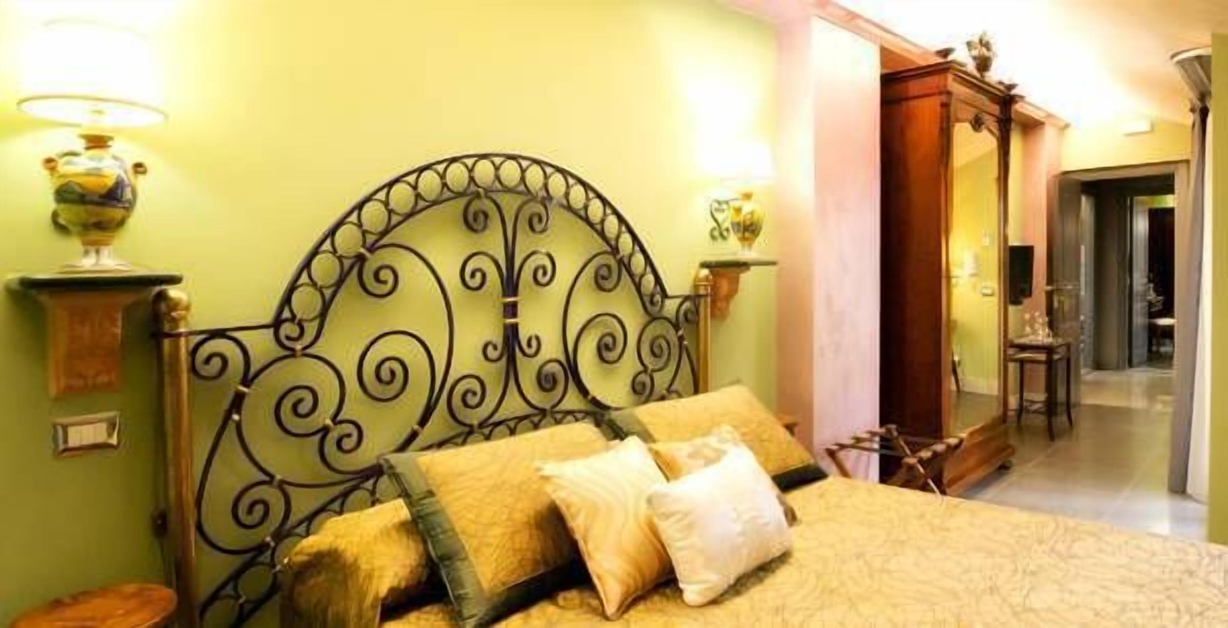 豪華套房 (Castello) | 高級寢具、迷你吧、獨特裝潢、布置獨特