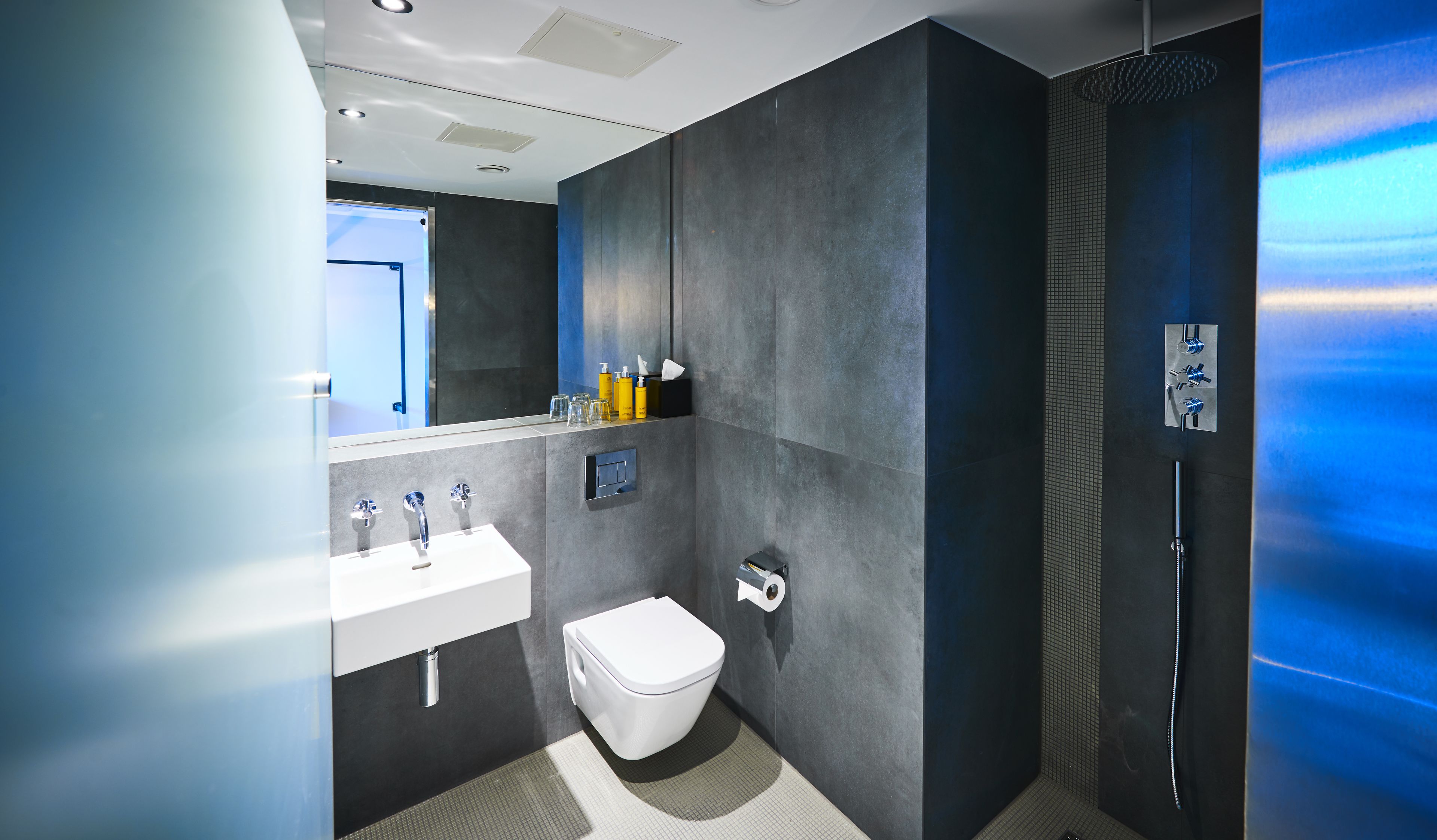 Photo - New Road Hotel