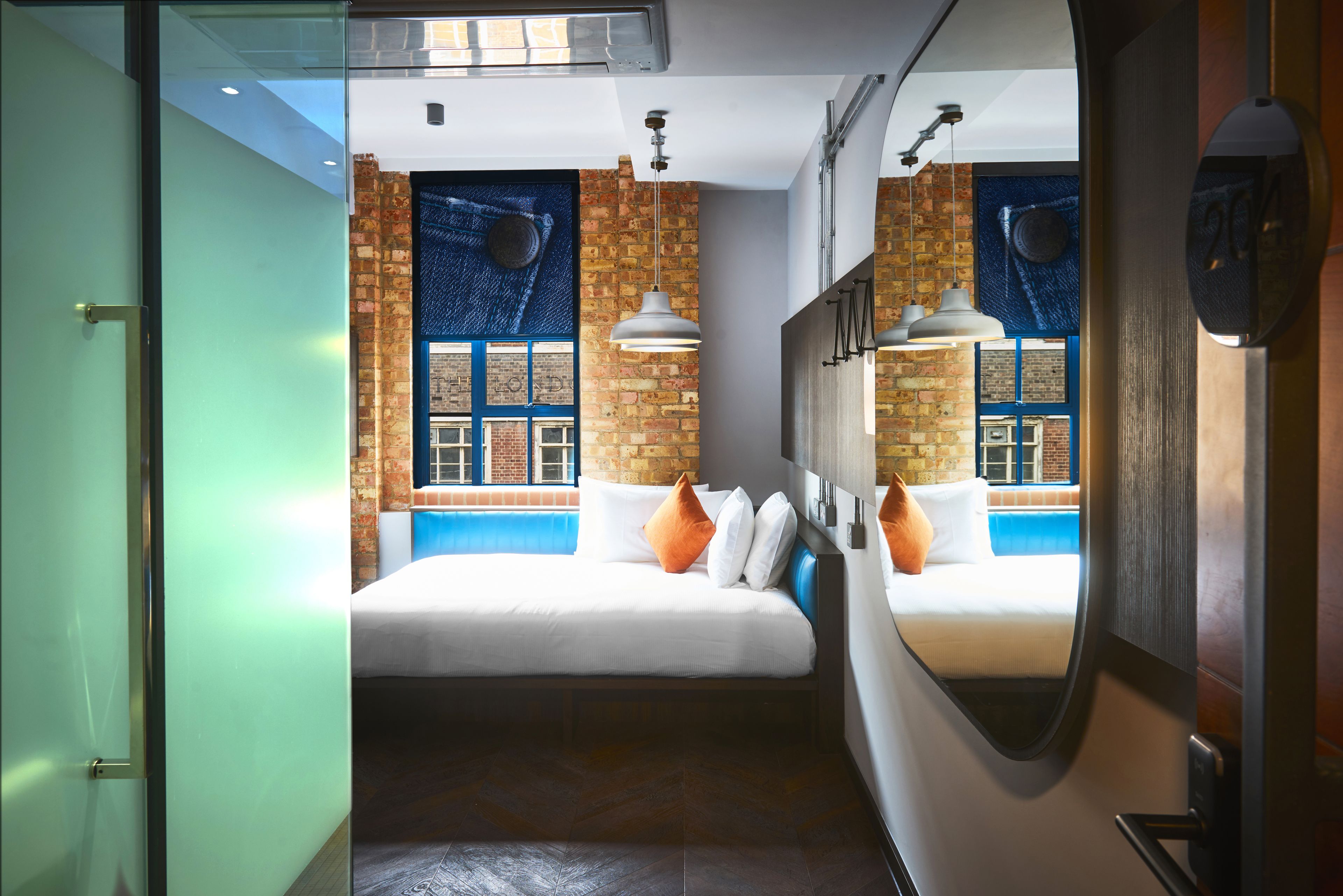 hypo-allergenic bedding, in-room safe, desk, laptop workspace