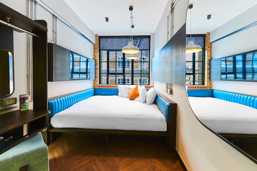 luxury hotels in London
