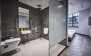 Warehouse Twin | Bathroom | Eco-friendly toiletries, hair dryer, towels - New Road Hotel (London)