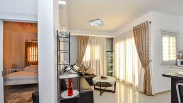 2 bedrooms, desk, free WiFi