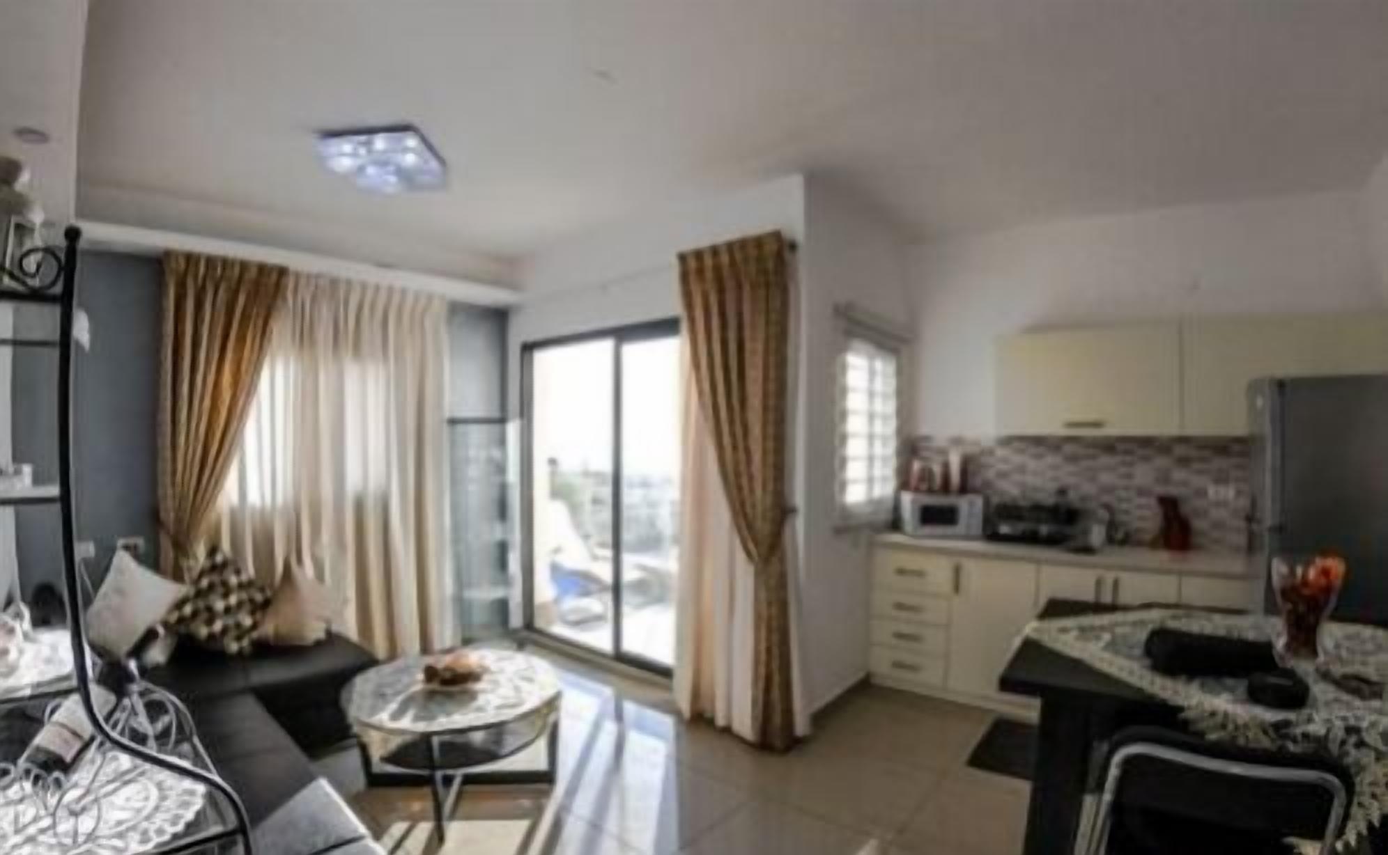 House, 2 Bedrooms | Living area | Flat-screen TV