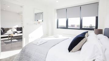 2 bedrooms, individually decorated, individually furnished