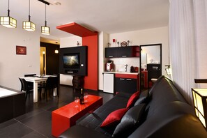 Suíte família, 2 quartos, banheira de hidromassagem, no piso térreo | Vista da sacada