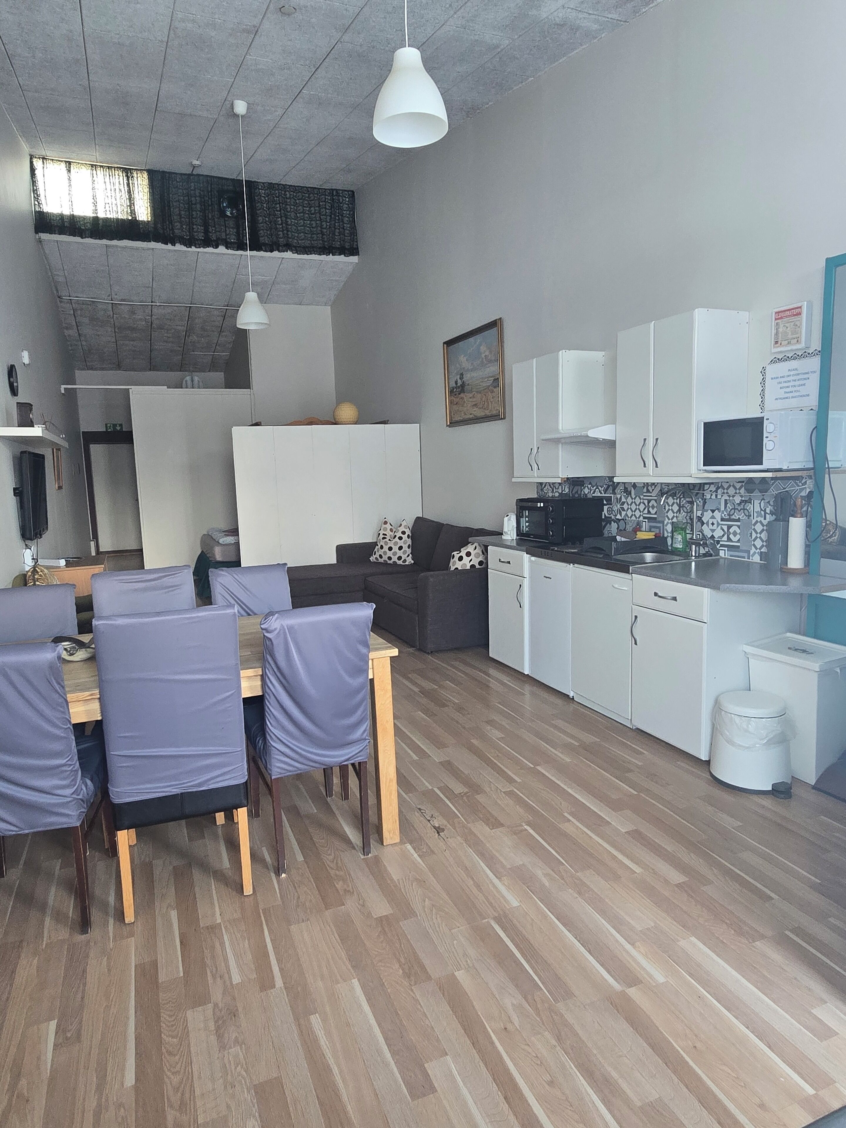 Familiestudio | Sengetøy av topp kvalitet, lydisolert og barnesenger (inkludert)