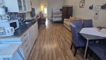 Family Studio | Living area