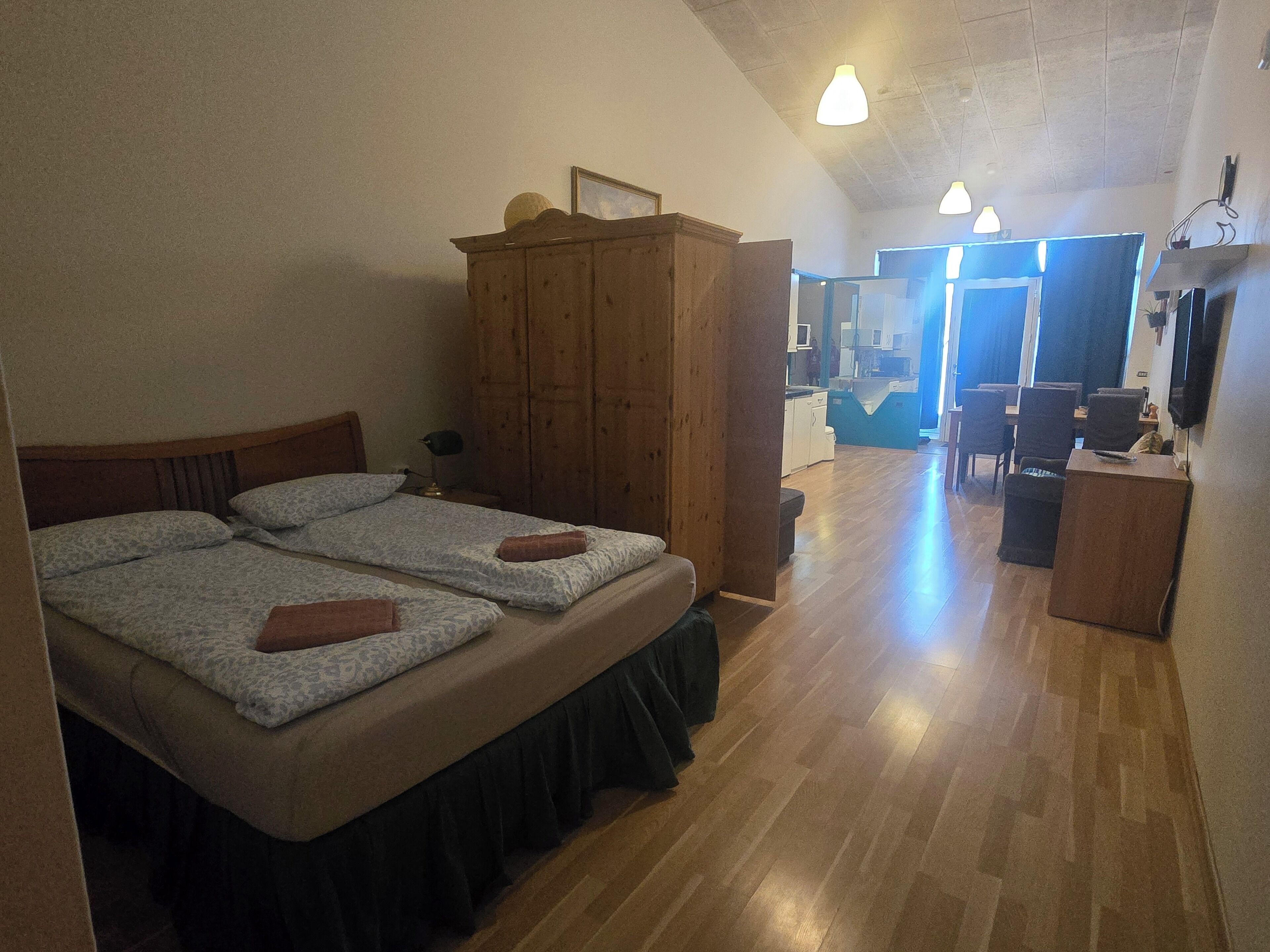 Studio Familial | Literie de qualité supérieure, chambres insonorisées