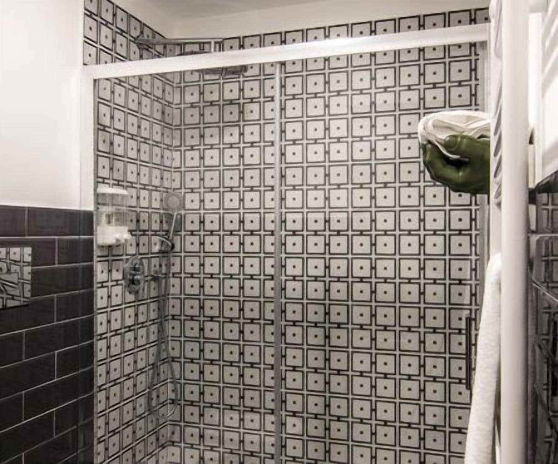 Photo - Ad Hoc Rooms