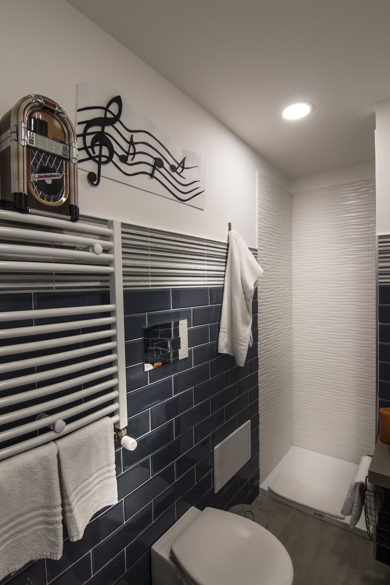 Photo - Ad Hoc Rooms