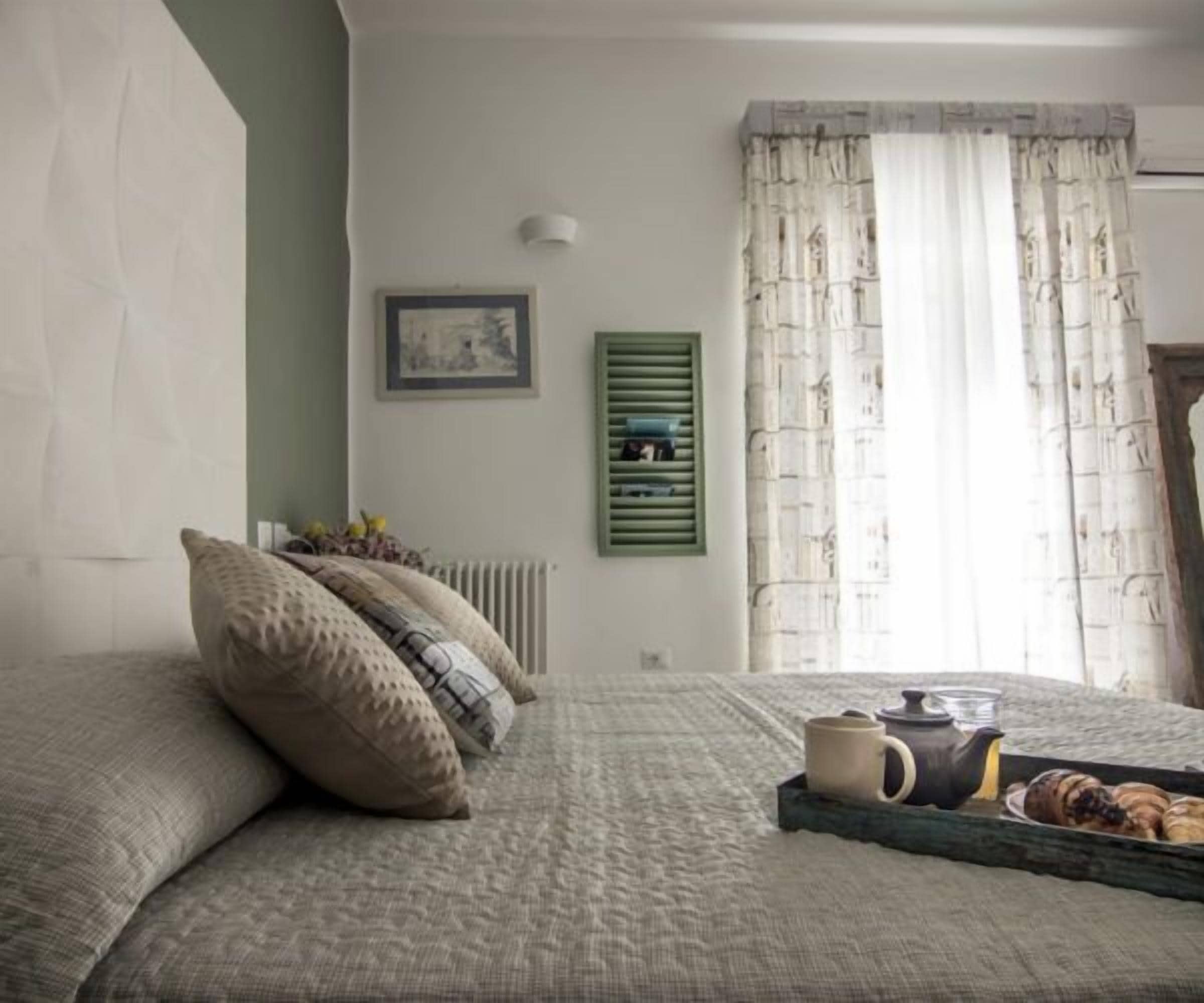 Photo - Ad Hoc Rooms