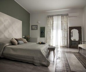 Suite | Premium bedding, desk, soundproofing, iron/ironing board - Ad Hoc Rooms (Palermo)