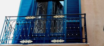 Mirabilia Arab House