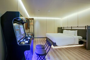 Premium bedding, desk, free WiFi, bed sheets - L&L City Hotel (Jeju City)