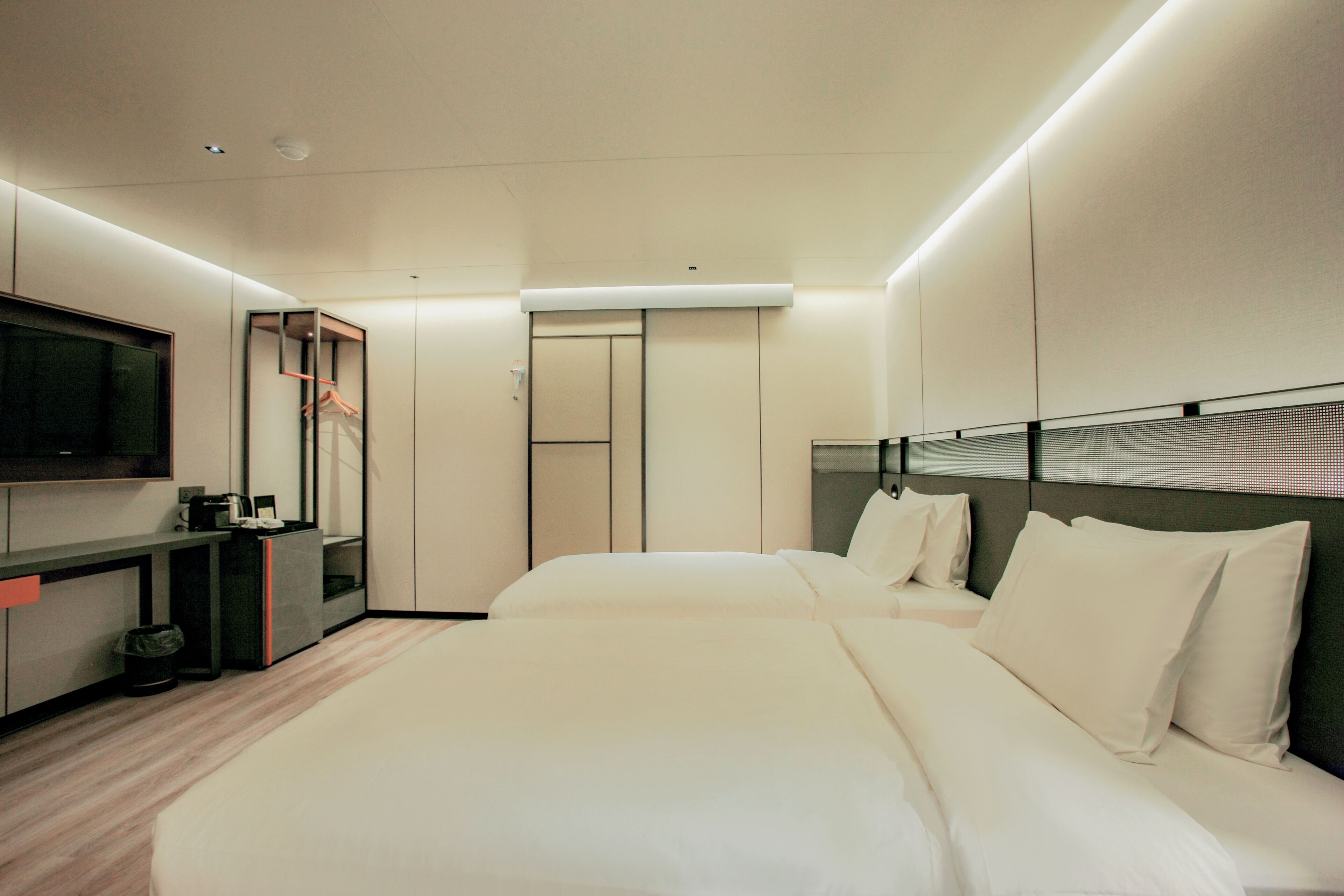 deluxe twin room | 1 bedroom, premium bedding, desk, free wifi