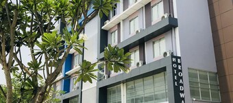 Hotel Broadway Yangon