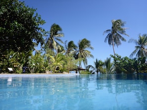 Outdoor pool, open 7 AM to 10 PM, pool loungers, lifeguards on site - Island View Beachfront Resort (Anda)