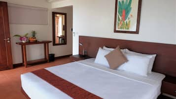 The Oceanview Cabana | Individually decorated, individually furnished, iron/ironing board
