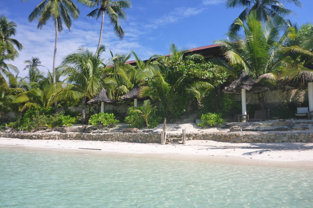 Island View Beachfront Resort