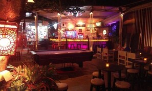 Bar (en la propiedad)