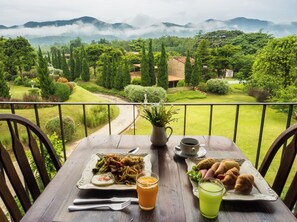 Lunch and dinner served - La Toscana Resort (Suan Phueng)