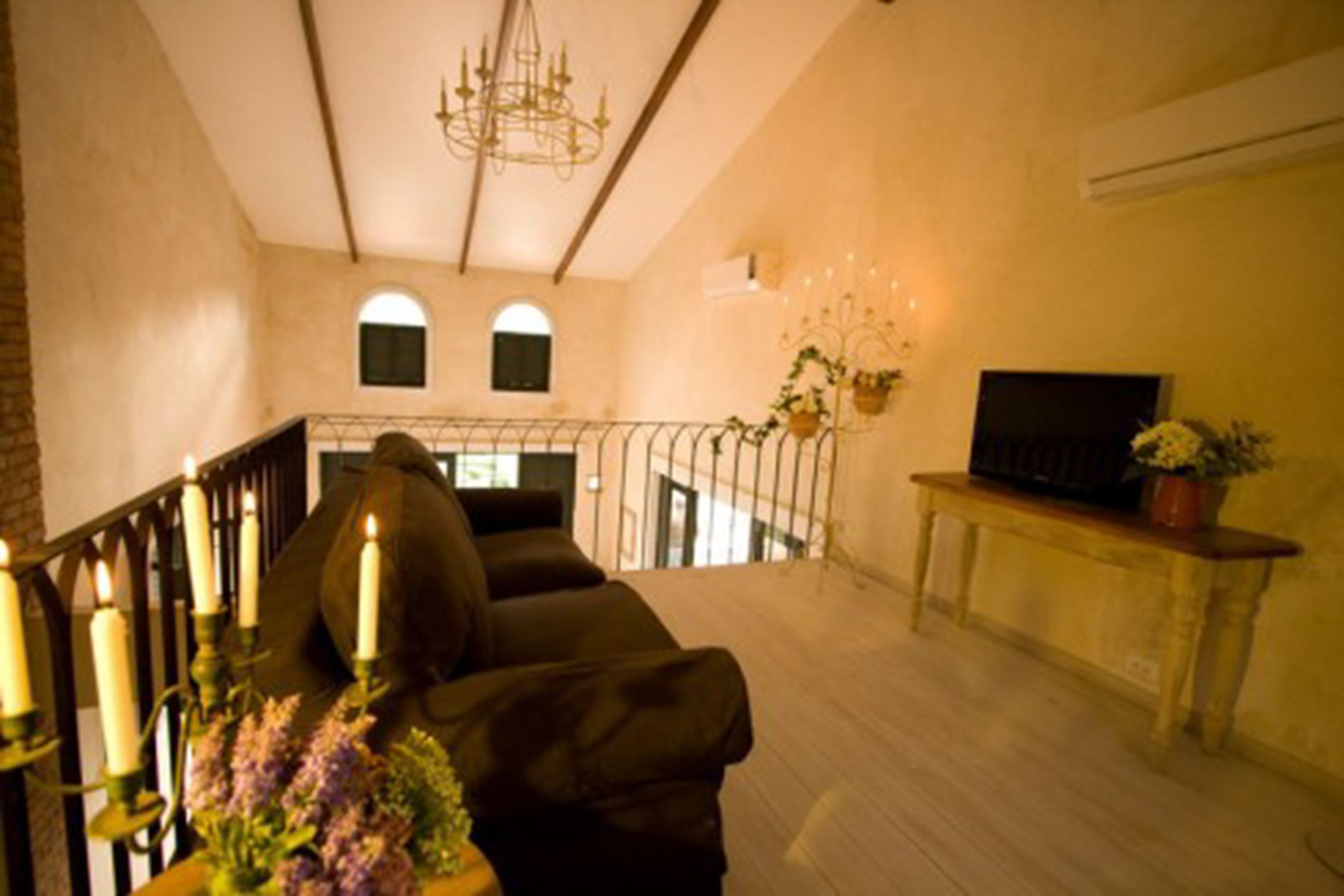 duplex suite  | premium bedding, in-room safe, free wifi