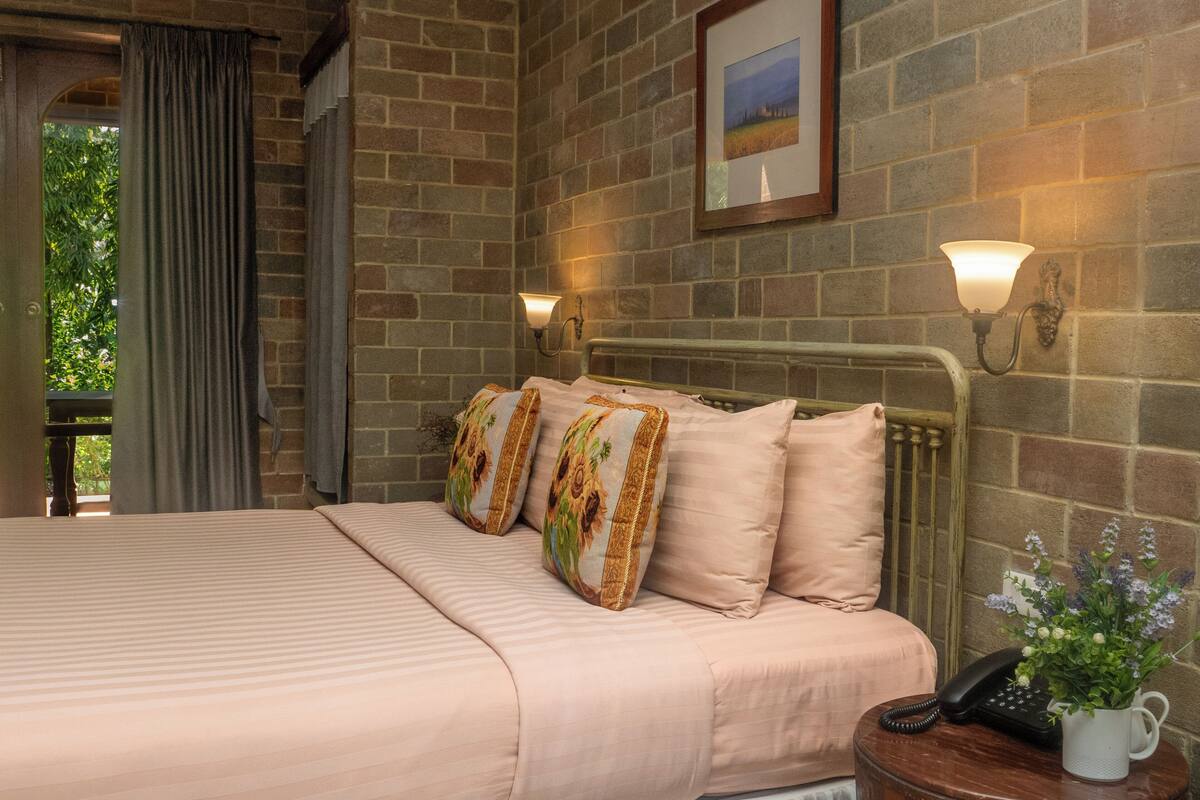 garden suite | premium bedding, in-room safe, free wifi