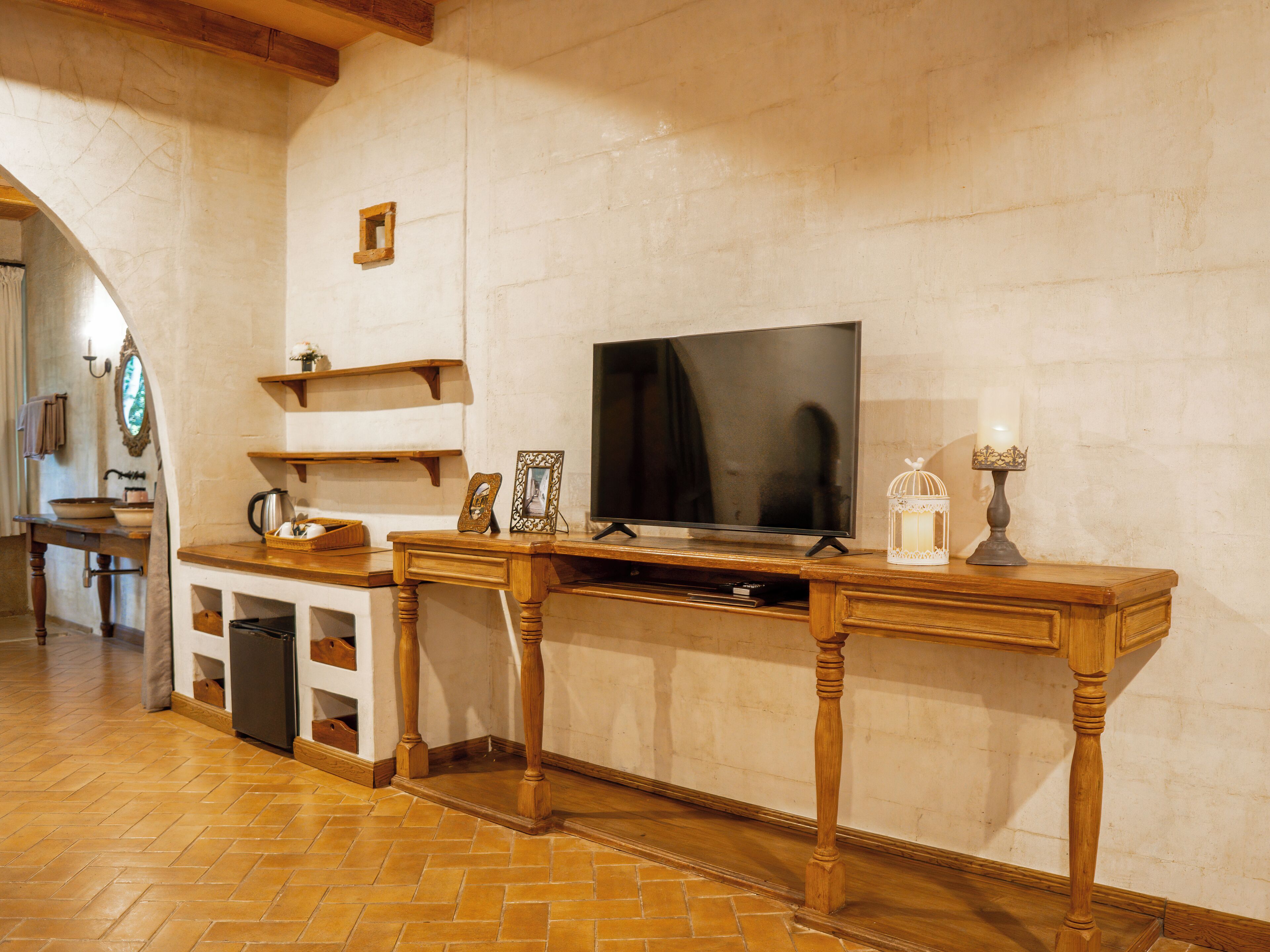 bath suite | premium bedding, in-room safe, free wifi