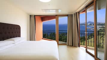 Beach/ocean view