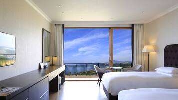 遮光窗帘、折叠床/加床(额外收费)、免费 WiFi