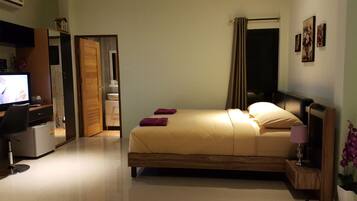 Minibar, rollaway beds, bed sheets