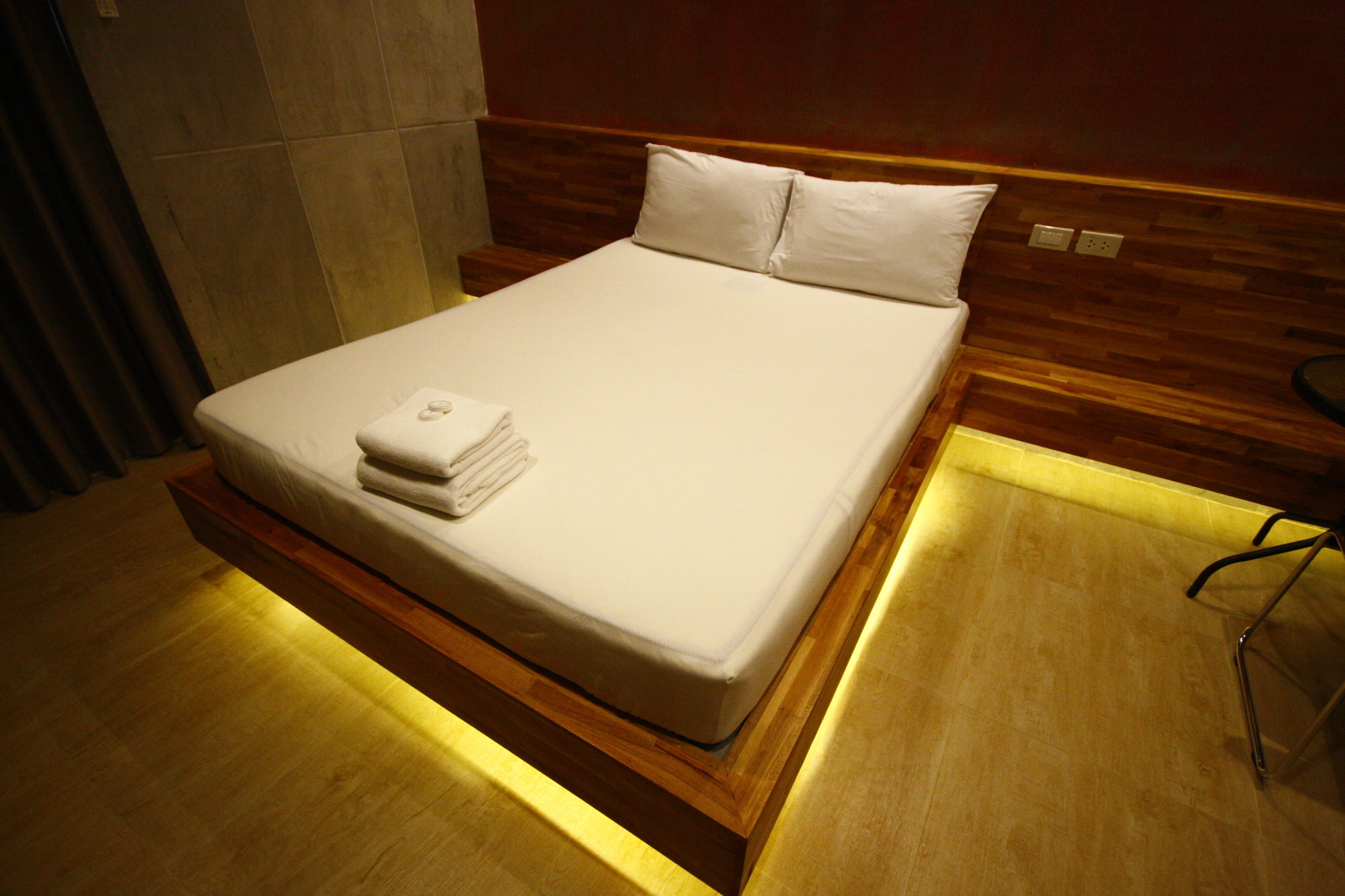 standard room | desk, blackout curtains, free wifi