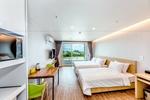 Chambre Supérieure avec lits jumeaux | Literie de qualité supérieure, couette en duvet d'oie