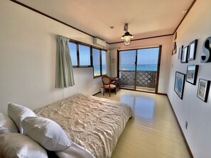 Superior Condo, Ocean View, Beachfront