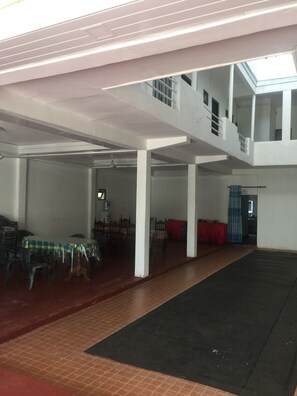 Chambre Standard, vue ville | Terrasse/Patio